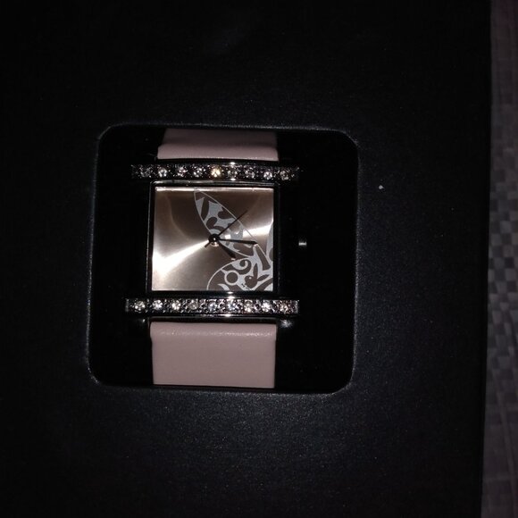 Playboy Watches (2) - Picture 3 of 4